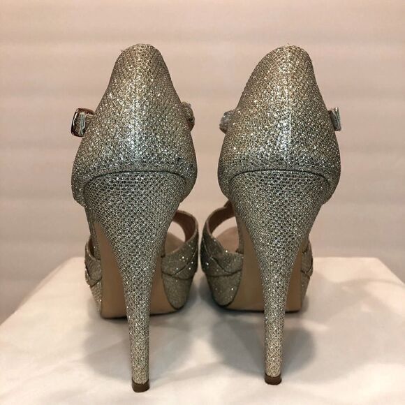 De Blossom Collection Alina nude/gold Strappy heels - Picture 5 of 15